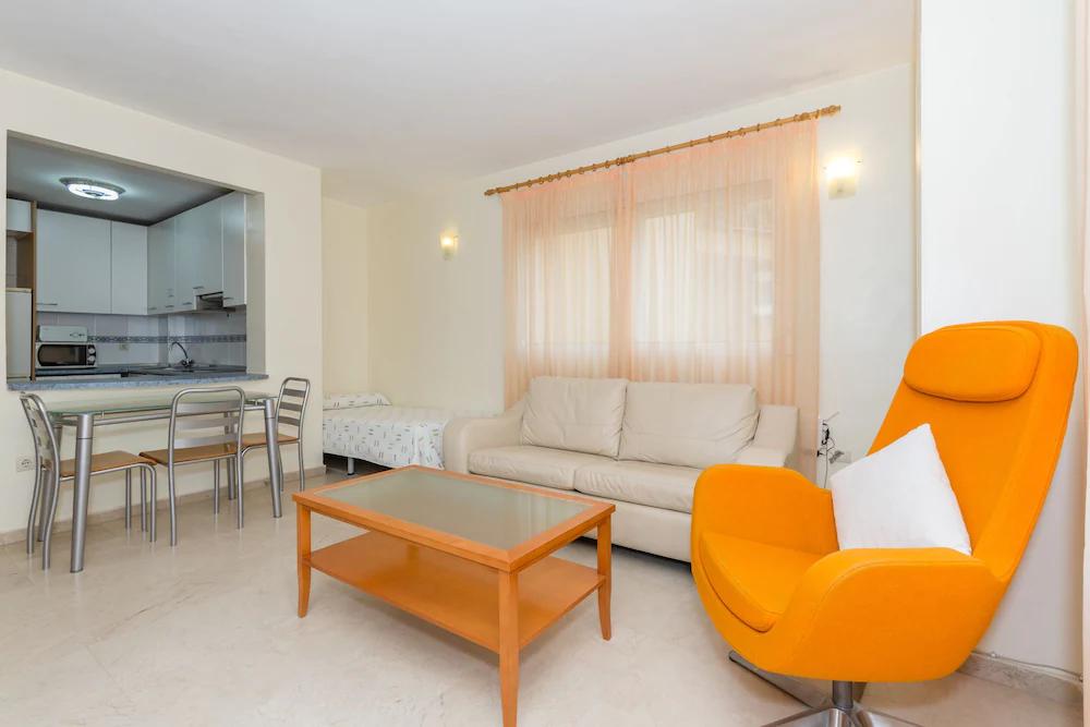 Hostal Guadalupe Torremolinos Exterior photo